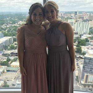 Meet your Posher, Lorine